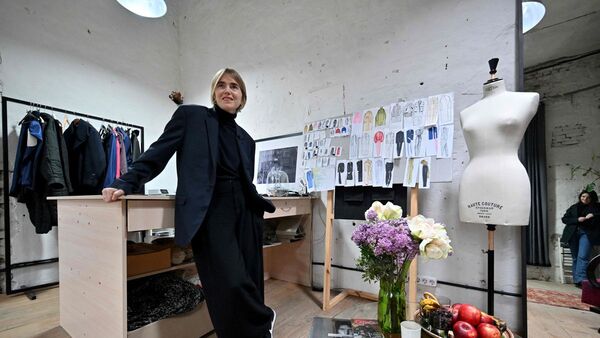 Diseñadora ucraniana Lilia Litkovska, en la Semana de la Moda en París