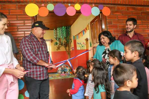INAUGURAN UN CENTRO DE ATENCIÓN DEL PROGRAMA ABRAZO EN OBLIGADO, ITAPÚA - Itapúa Noticias