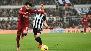 El Liverpool supera al Newcastle de Miguel Almirón