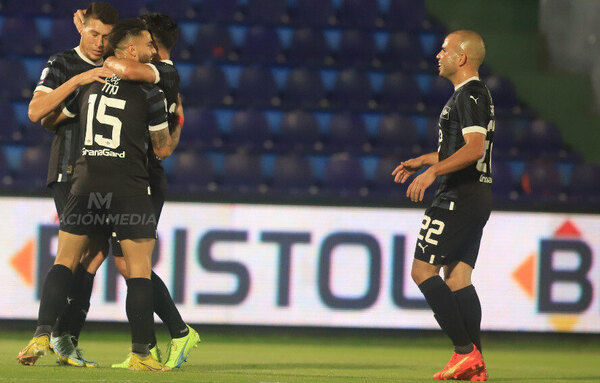 Versus / Libertad recuperó el gusto de la victoria y es puntero invicto