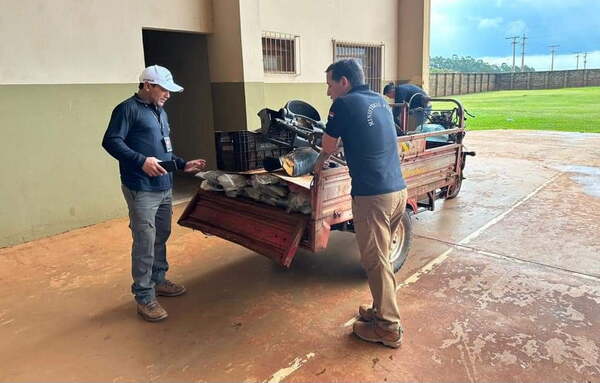 SENAD intercepta ‘motocarro narco’ con 93 paquetes de marihuana - Noticiero Paraguay
