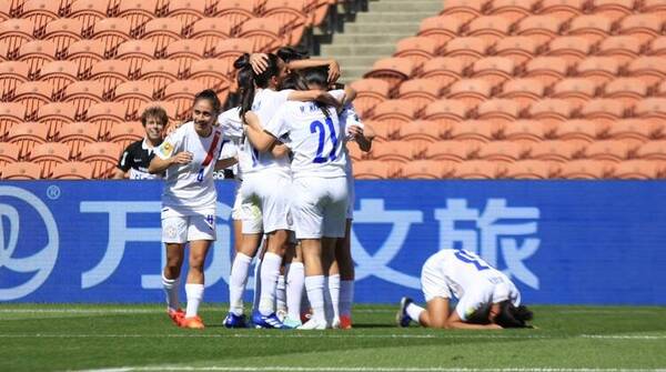 Albirroja femenina dio todo y logró la victoria