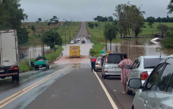 Ya suman 800 los damnificados a causa de las intensas lluvias en el norte del país - Megacadena — Últimas Noticias de Paraguay