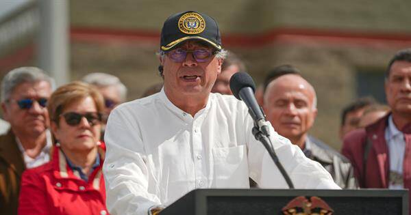 La Nación / Presidente colombiano es declarado “persona no grata” en Perú