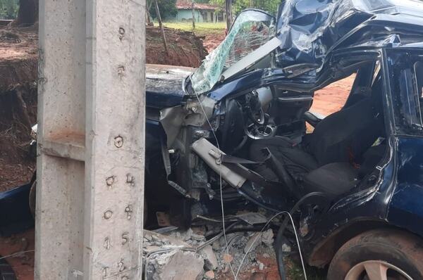 Capiatá: Joven falleció tras embestir contra columna de la ANDE | 1000 Noticias