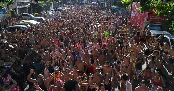 La Nación / Rio vibra su primer carnaval sin restricciones por la pandemia