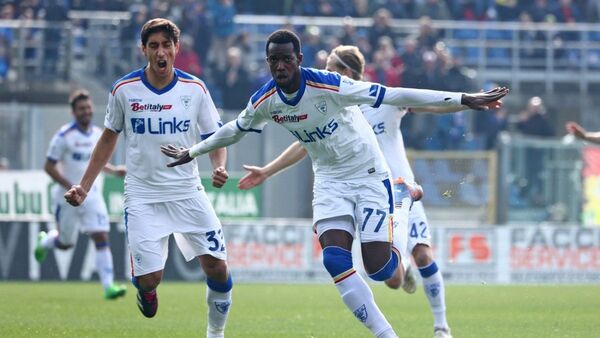 El Lecce sorprende al Atalanta