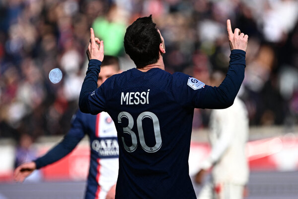 Versus / PSG gana con golazo de Messi en el descuento, pero pierde a Neymar por lesión
