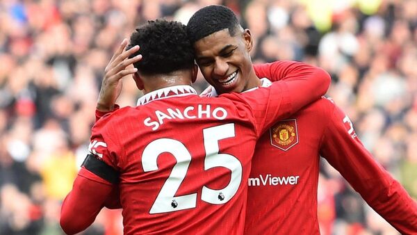 Marcus Rashford de récord advierte al Barcelona