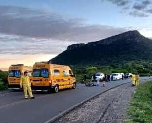 Dos fallecidos y dos heridos en choque frontal de motociclistas en Paraguarí - Nacionales - ABC Color