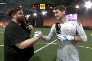 Versus / El día en que un streamer le hizo un gol a Iker Casillas