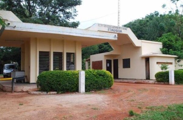 Recapturan a dos menores fugados del Centro Educativo Itauguá - Noticiero Paraguay