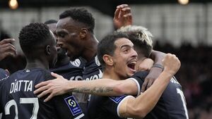 Mónaco asalta el segundo puesto