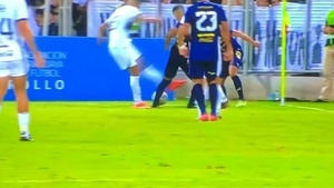 [VIDEO] Olimpia: El patadón que le valió la roja a Mateo Gamarra ante el "Triqui"