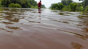 Concepción: Itacuá queda aislado por vía inundada