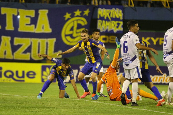 Versus / A pura garra, Luqueño salva un heroico empate ante Ameliano en la "República"