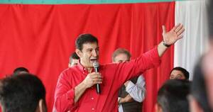 La Nación / Por imagen de Efraín, ven difícil que el escenario político varíe