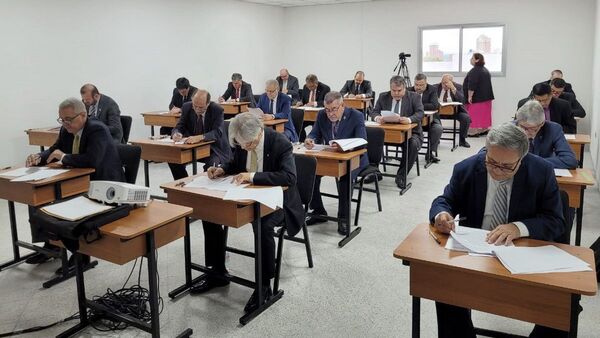 Exigen que Consejo aclare lo que ocurrió en el examen a candidatos