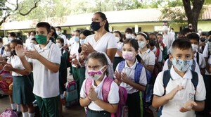 Diario HOY | Regresan a clases 1.200.000 estudiantes con 12.000 aulas en riesgo de derrumbe