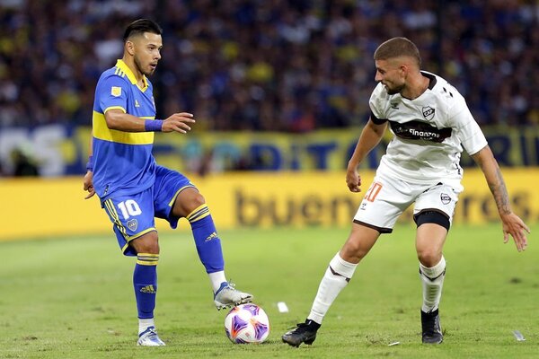Diario HOY | Boca vuelve a sonreír con doble asistencia de Oscar Romero