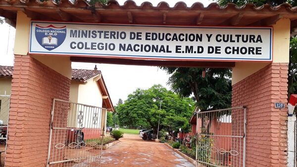 Inicio de clases con protestas de alumnos en Colegio de Choré