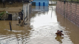 Derrumbes causados por fuertes lluvias dejan 19 muertos en balnearios de Brasil - .::Agencia IP::.