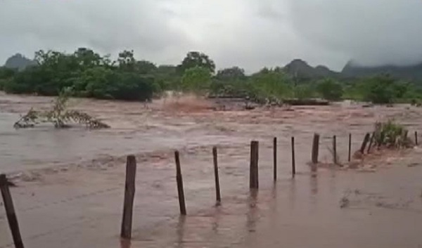 Puente Aquidabán derrumbado - C9N
