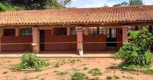 La Nación / Estudiantes de Choré amenazan con tomar colegio por peligro de derrumbe de aulas