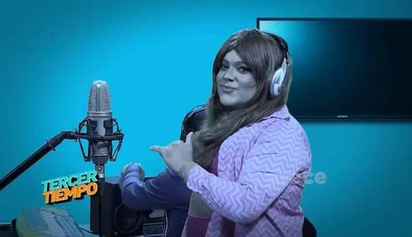 ¡Que fuerte! "Shakiro" hizo un tema contra humorista que le "envidia"