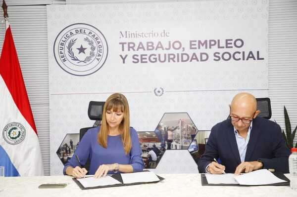 Ministerio de Trabajo capacitará a 2.000 futuros operarios para fábrica de etanol - .::Agencia IP::.