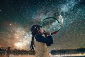 Diario HOY | Agustín Abad presenta en Luna Roja Galería: Los Niños del Sol