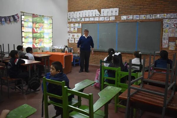Sin almuerzo ni merienda escolar en Ayolas - Nacionales - ABC Color
