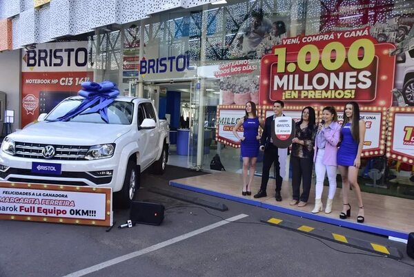 Bristol cumple entregando la camioneta 0Km - Empresariales - ABC Color