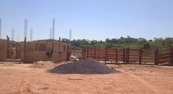 Comuna sanjosiana con fondos de royalties, construye para un moderno matadero municipal - Noticiero Paraguay