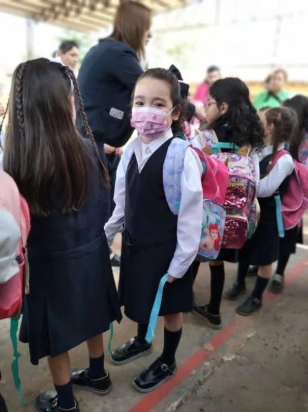 El nuevo corazón de Nahiara se llenó de alegría al comenzar las clases | 1000 Noticias