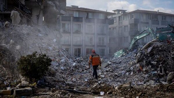 Turquía, con riesgo de tsunami tras nuevo seísmo de magnitud 6,4