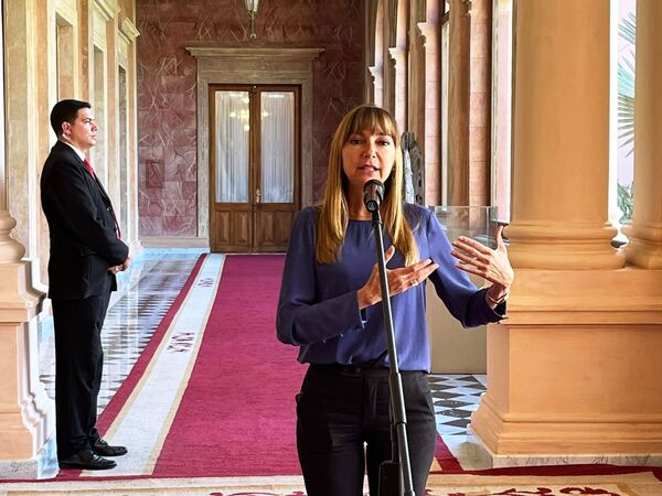 Carla Bacigalupo asegura que Paraguay experimenta una plena recuperación de empleos tras una dura pandemia - Revista PLUS