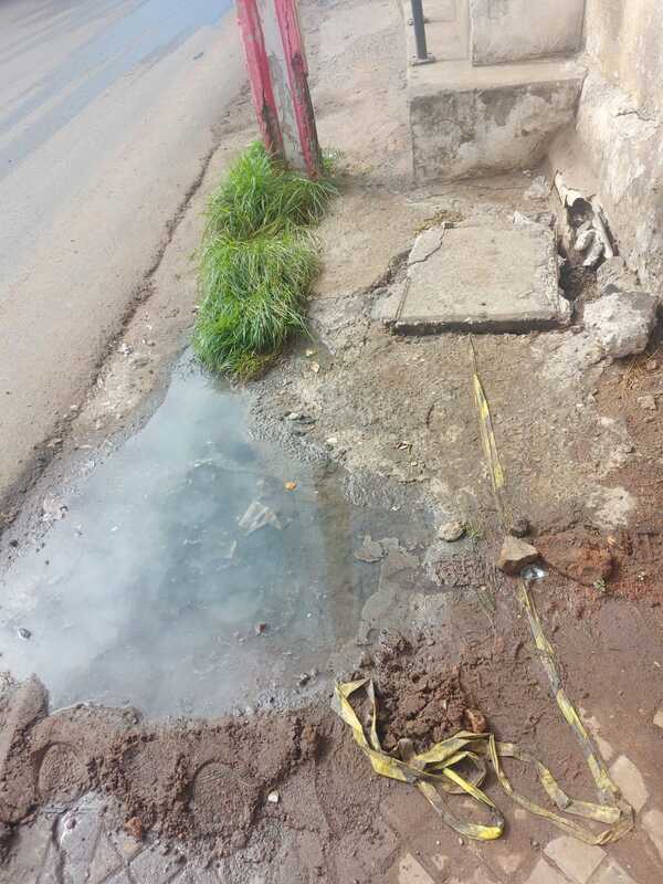 Conocida pollería tira agua servida sobre flamante recapado nuevo » San Lorenzo PY