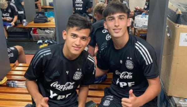 Versus / El hijo de una exfigura del fútbol argentino fue llamado a la Albirroja Sub 17