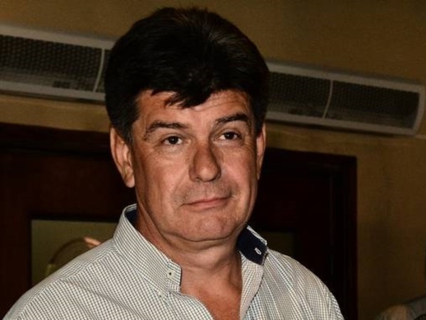 Hermana de jefe de campaña de Efraín presenta “encuesta a medida” y lo pone de ganador - ADN Digital