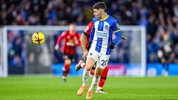 [VIDEO] Julio Enciso “gana ritmo” haciendo goles en la Premier League 2