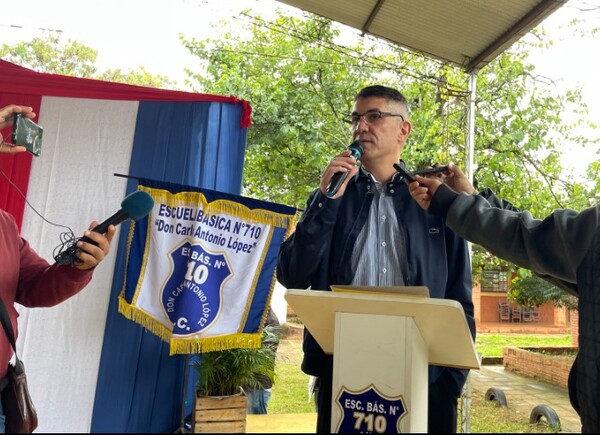 Intendente Ronald Acevedo presidió apertura oficial del año lectivo 2023