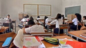 Escuelas aumentan matrícula, pero faltan aulas en el inicio de clases