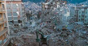 La Nación / Turquía: nuevo sismo de magnitud 6,4 causa seis muertos