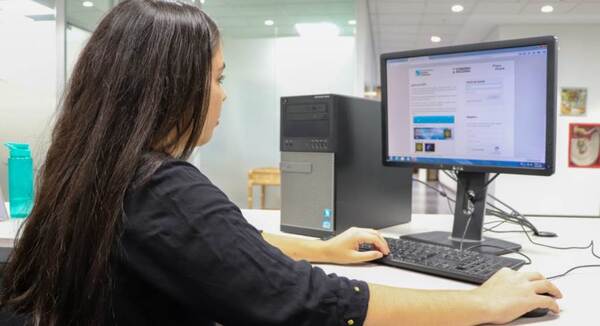 Postulación a convocatorias de becas en el exterior es totalmente online