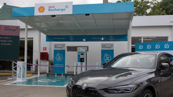 Shell Recharge inaugura su primer cargador eléctrico en el país