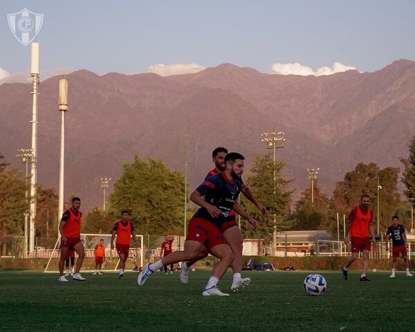 Noche de Copa Libertadores para dos equipos paraguayos - .::Agencia IP::.