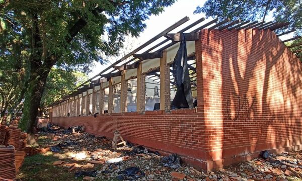 Municipalidad desmantela 14 aulas del CRECE y deja a 400 niños del nivel inicial sin clases