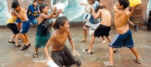 Último día para la tradicional “guerra de agua”