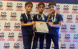 Orgullo ovetense: Trillizos se alzaron con el premio a la mejor maqueta en competencia de robótica – Prensa 5